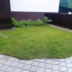 Nevesta Hol Pod Chopkom بيت خشبي