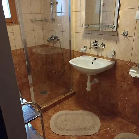 Rekreacny Dom E&z * Brezno