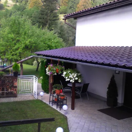 Lodge Rekreacny Dom E&z