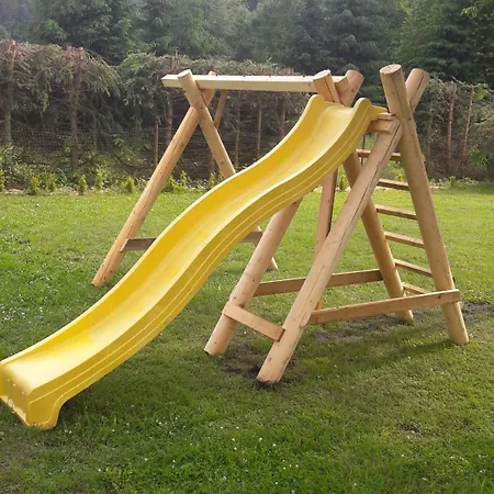 Rekreacny Dom E&z Деревянный коттедж *