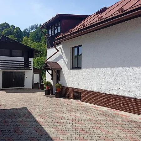 Lodge Rekreacny Dom E&z *